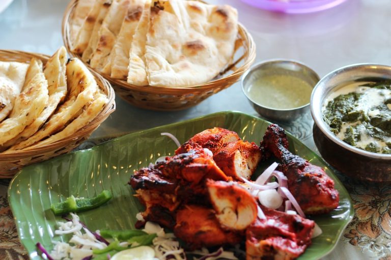 The 6 Best Dhabas in Gurgaon You Would Love Having A Bite