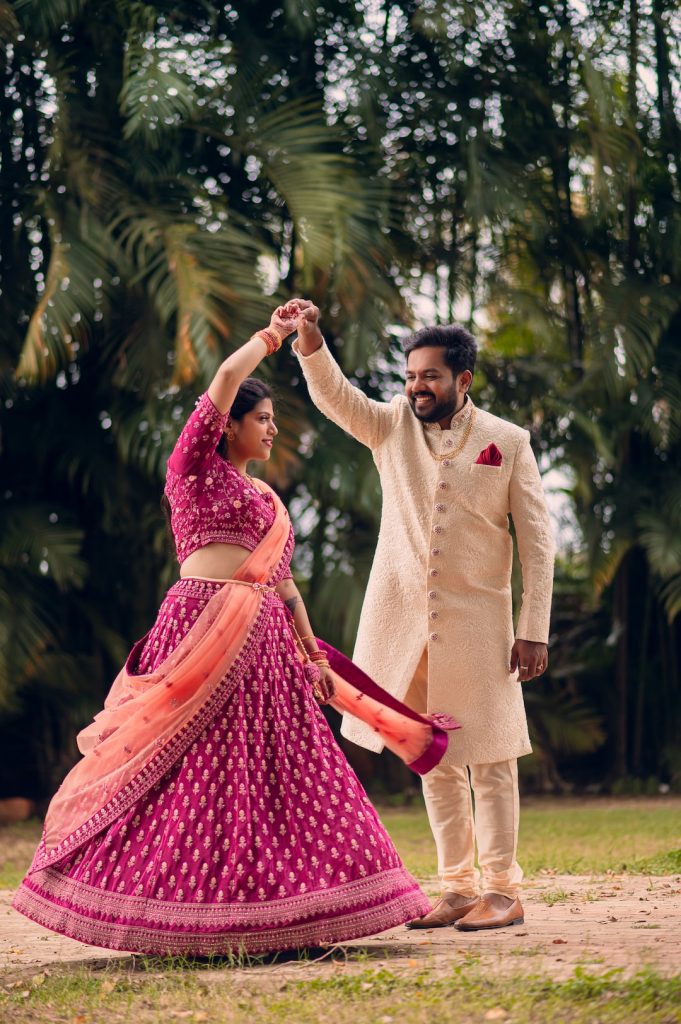 A Ritu Kumar Bride Flaunted Her Bridal Lehenga At The Leela Ambience Gurgaon  | Indian wedding photos, Wedding photoshoot poses, Wedding photoshoot